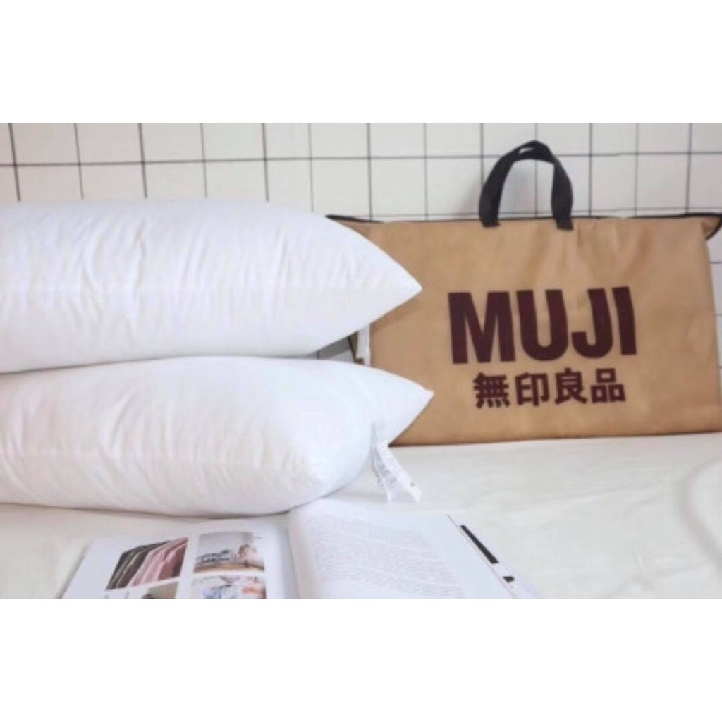 [Giá lẻ bằng giá sỉ] Gối MUJI kèm túi sang chảnh như hình