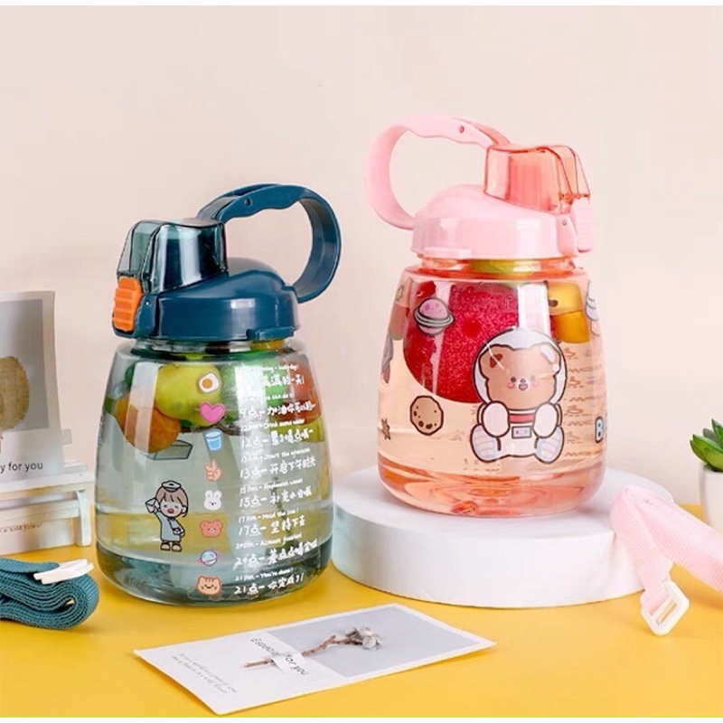 Bình uống nước 1300ml có dây deo và ống hút tiện dụng