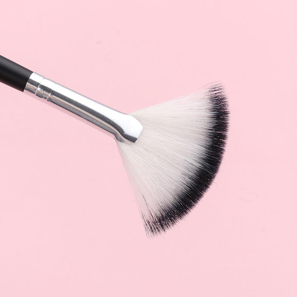 Cọ Quạt Trang Điểm Chuyên Nghiệp