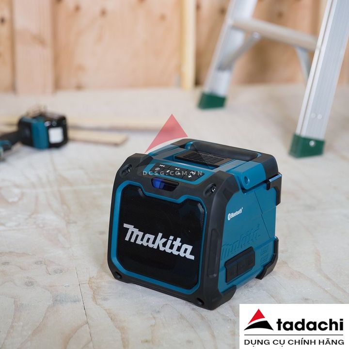 Loa công trường dùng pin và điện Makita DMR200 | Tadachi