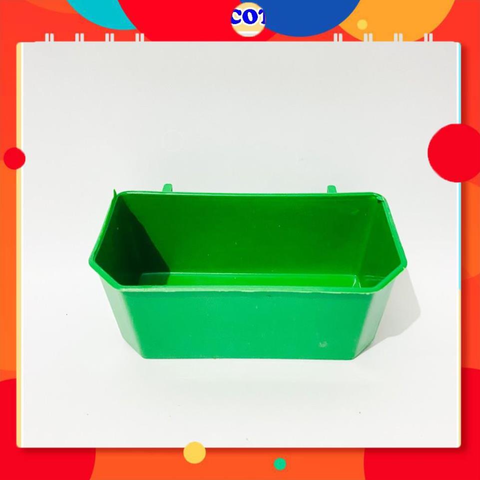 Máng đựng thức ăn cho chim bồ câu, gà chất liệu nhựa xanh giá rẻ