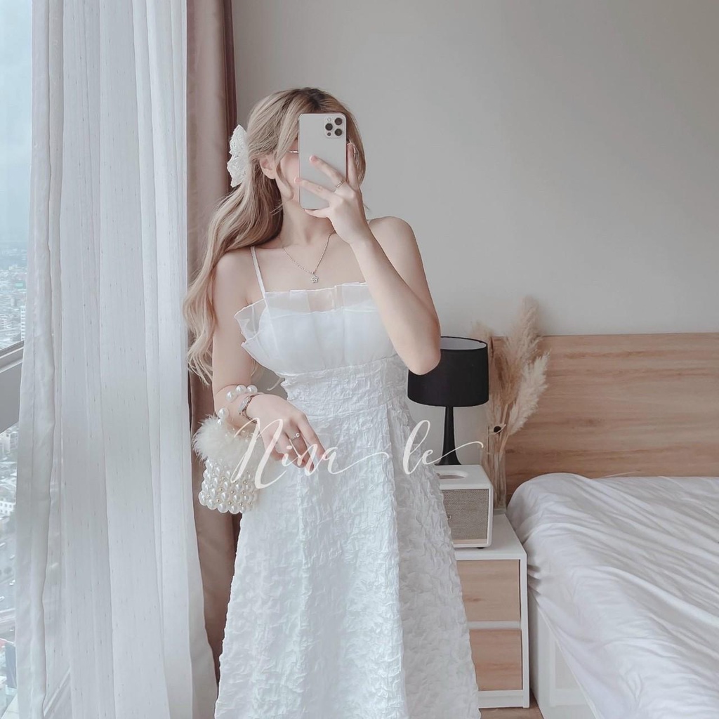Váy Trắng Thiết Kế Hai Dây Xốp Vân Nổi Prince Dress- Đầm Gấm Hoa Nổi 2s Trắng Xếp Ly Ngực Phối Voan_mã123