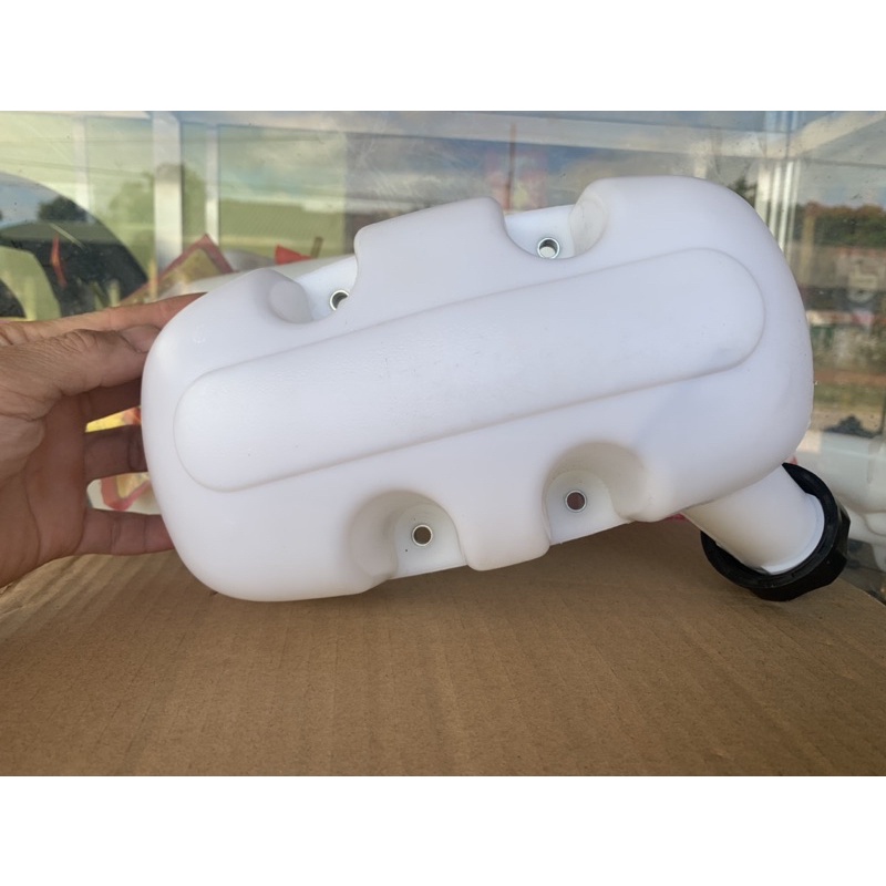 Bình chứa xăngmáy cắt cỏ THUỴ ĐIỂN husquarna 143,236,541