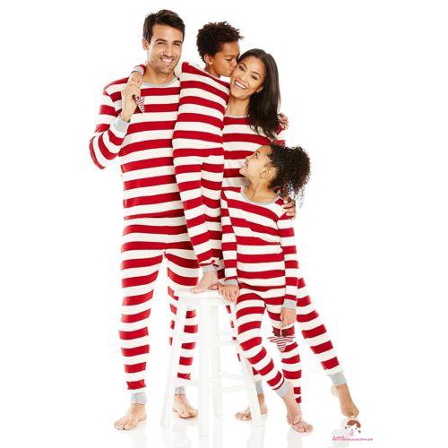 Bộ đồ ngủ pijama phong cách Giáng sinh đáng yêu