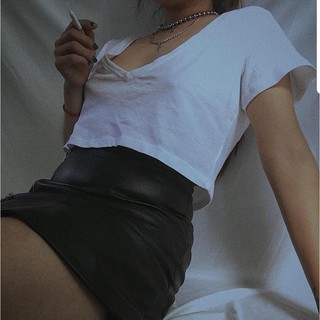 Áo croptop cổ tim