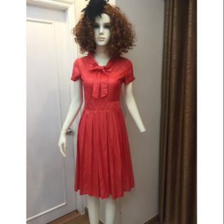 Đầm thiết kế