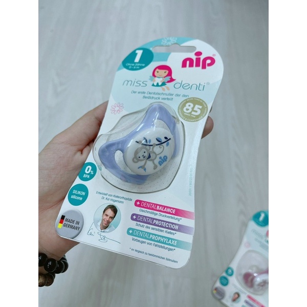 Ty ngậm chuyên dùng chỉnh nha Miss Denti, bằng silicon cho bé 0-6m NIP31800