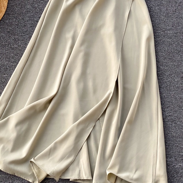 Váy xoè cổ yếm hở eo xẻ tà tiểu thư vintage boho sang trọng mang đi tiệc đi chơi