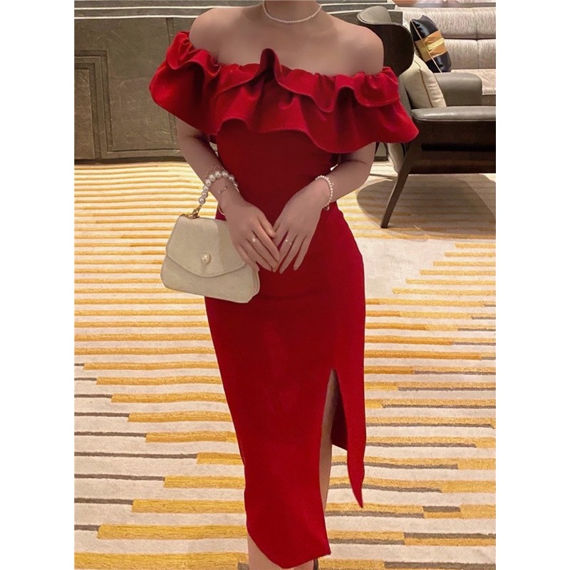 RUBY DRESS Đầm body đỏ xẻ tà trễ vai dún bèo gợi cảm phong cách thanh lịch SAM SAM BOUTIQUE