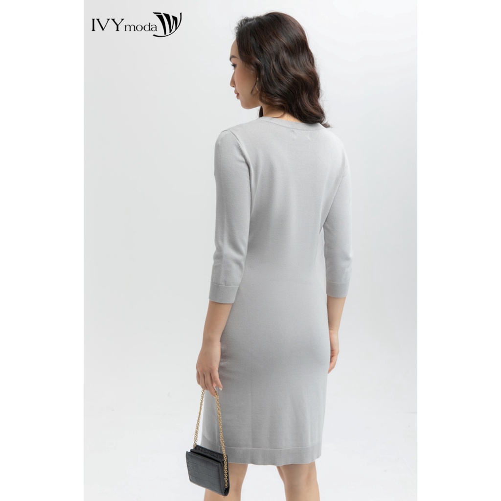 Đầm len body cổ tim IVY moda MS 42P0176