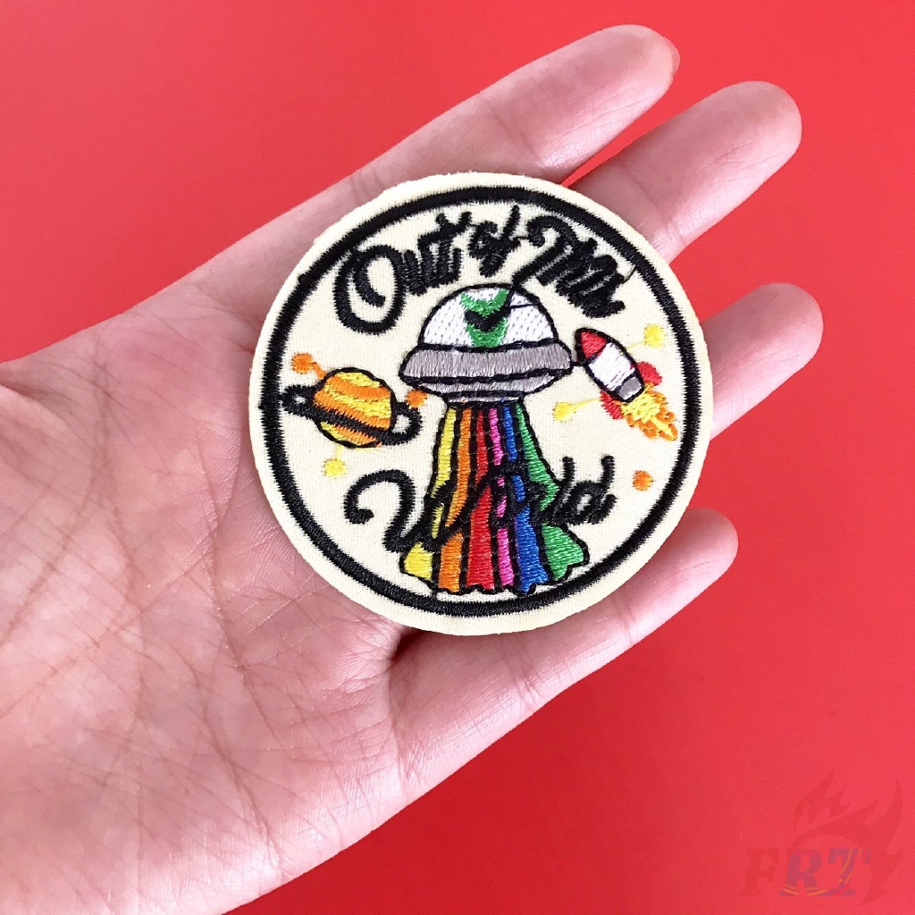 Đề can ủi / thêu hình tàu của người ngoài hành tinh xinh xắn