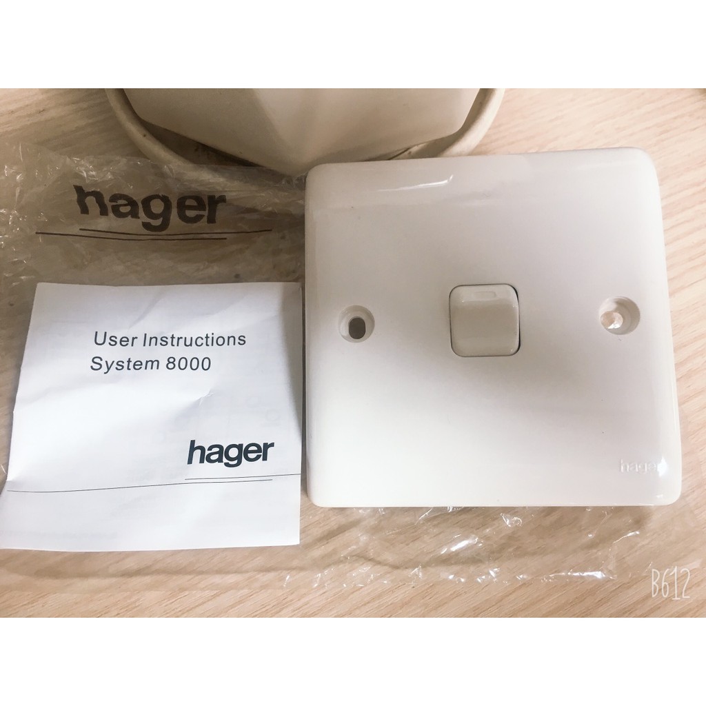 Công tắc đơn Hager - Model XP8110