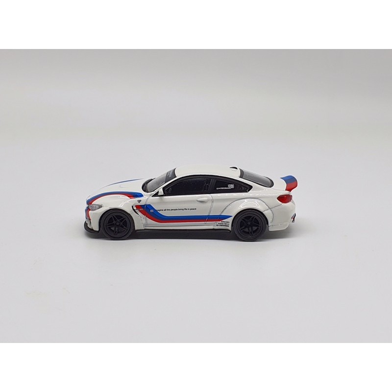 Xe Mô Hình BMW M4 W/M Stripe 1:64 MiniGT ( Trắng )