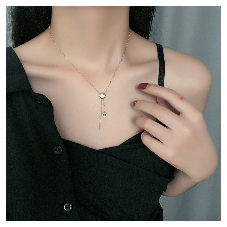 Dây Chuyền Mạ Vàng Hồng 18K Phối Tua Rua Thời Trang