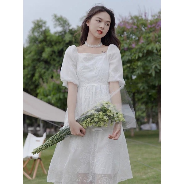 ĐẦM HOA NỔI XÔ TRẮNG CỔ VUÔNG BBD TAY BỒNG