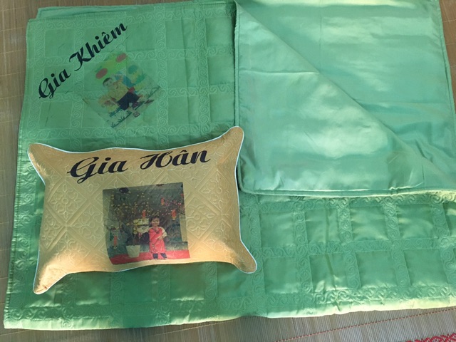 Chăn in tên cho bé