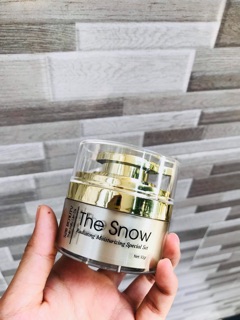 Kem snow s2b,cứu tinh cho làn da khô