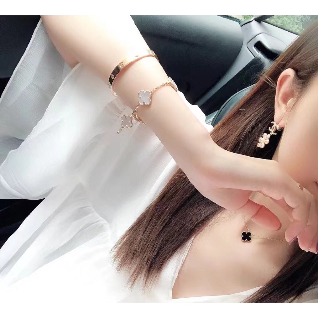 Vòng Đeo Tay Bạc 925 Hình Cỏ Bốn Lá Thời Trang Cho Nữ