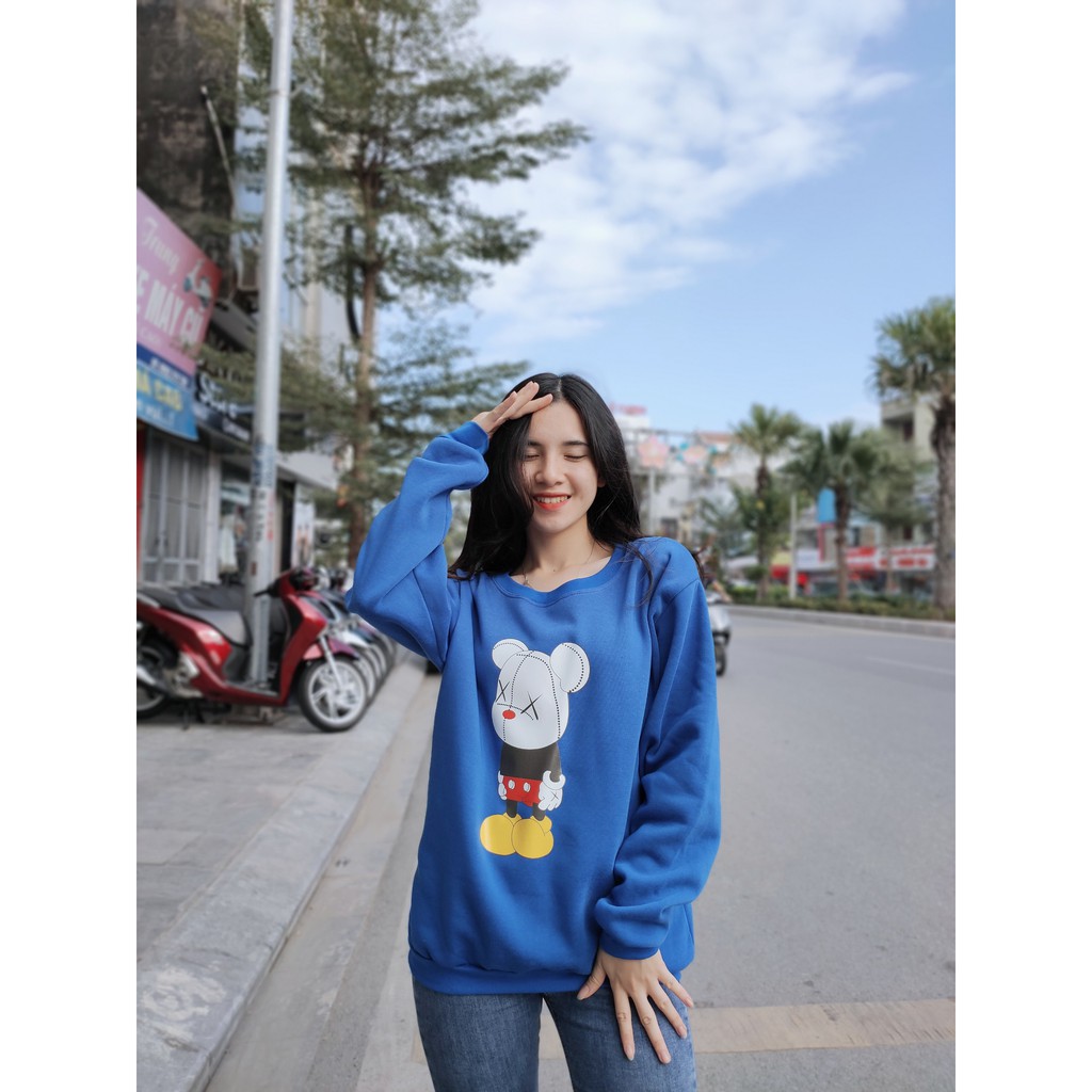 Áo nỉ Sweater KAWS cute form suông rộng unisex cho nam nữ, chất nỉ bông siêu ấm, màu đen trắng cổ tròn