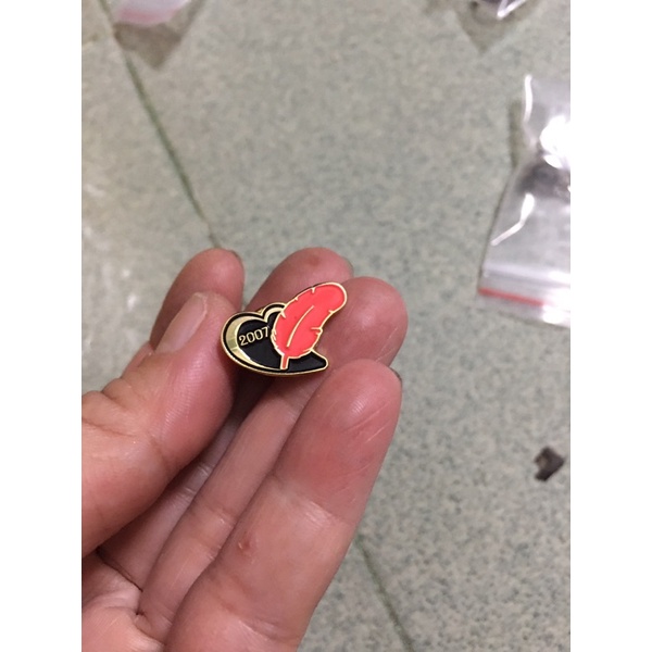 Pin cài áo thời trang si tuyển Nhật