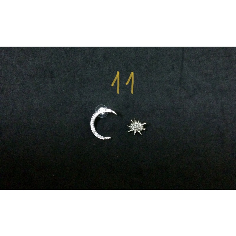 Khuyên tai nụ đính hạt, đá nhiều màu