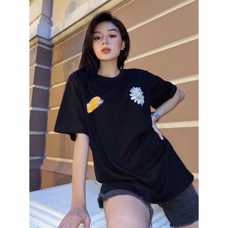 ÁO THUN LECHAT HÌNH BÔNG HOA MÀU ĐEN