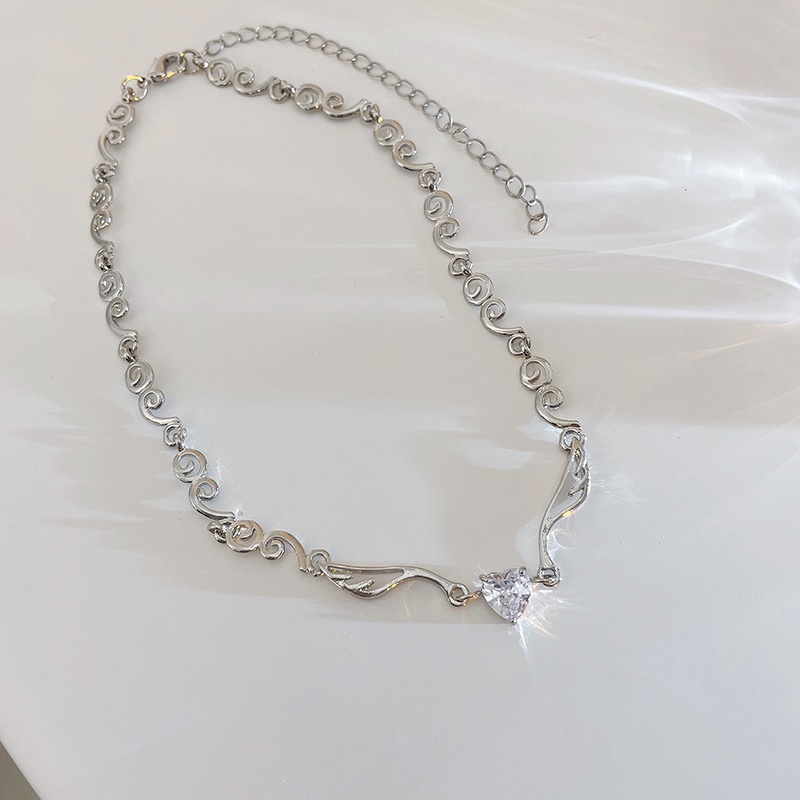 Vòng cổ Mặt Hình Trái Tim Đính Đá Phong Cách Harajuku