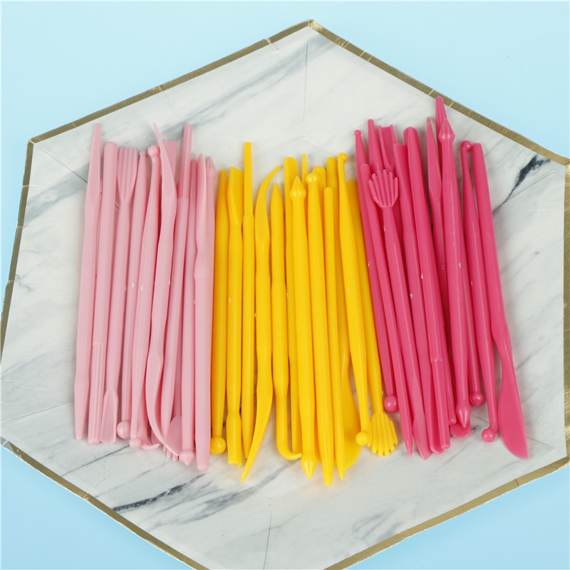 Bộ 14 Dụng Cụ Trang Trí Bánh Kem Hình Bông Hoa Xinh Xắn