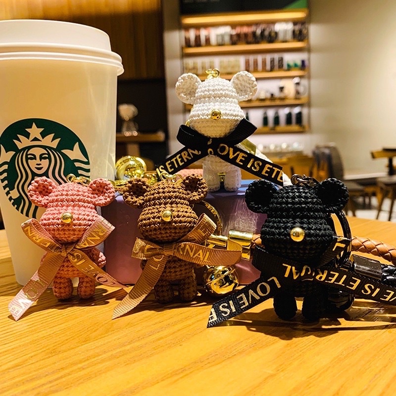Móc khoá gấu bearbrick sang chảnh treo túi xách, móc chìa khoá ô tô, xe máy