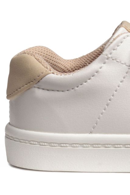 GIẦY TRAINER H&M