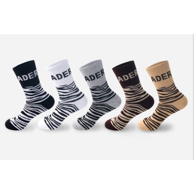 Vớ ADER Ngựa Vằn cao cổ Nam Nữ phong cách thể thao, trẻ trung, năng động.