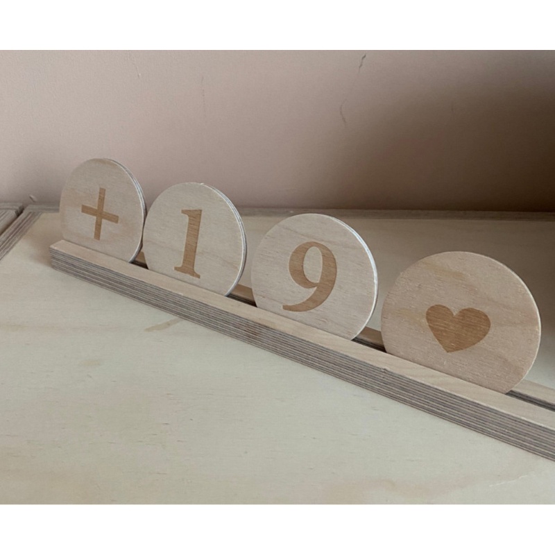 Bộ Thẻ Ghi Hình Cột Mốc Phát Triển Theo Tháng Bằng Gỗ Đa Năng Hỗ Trợ Giáo Dục Sớm Cho Bé