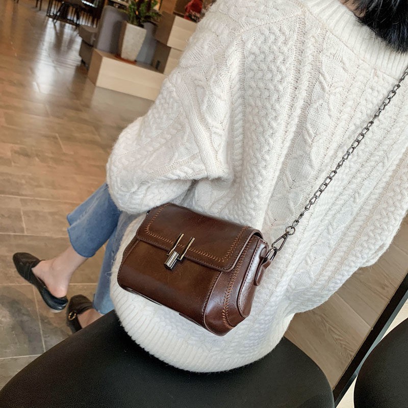 Ck nhỏ thời trang retro in phiên bản Hàn Quốc của crossbody hoang dã kết cấu dây chuyền đơn giản túi vuông