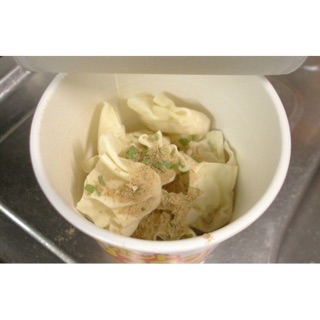 Hoành Thánh Toyo SuiSan