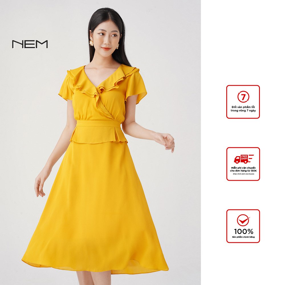 Đầm vàng phối bèo chất liệu vải tổng hợp cao cấp nhập khẩu NEM Fashion D04582 | BigBuy360 - bigbuy360.vn