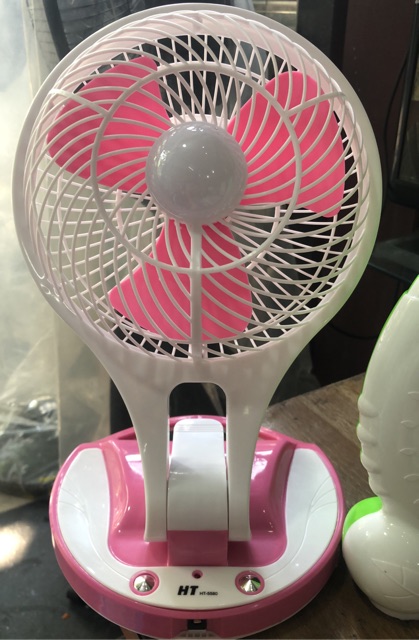 Quạt tích điện minifan