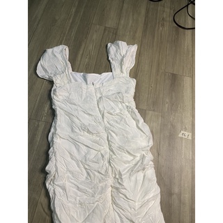 2hand đầm trắng body kiểu mã 161