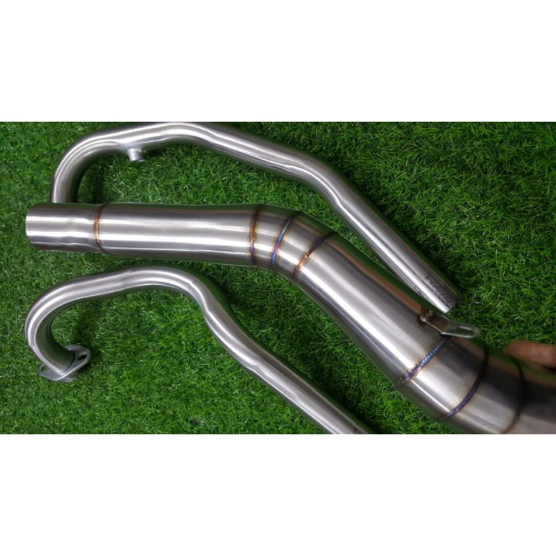 Pô CBR redleo kèm cổ 2 khúc inox như hình lắp các dòng xe Honda yamaha Suzuki sản phẩm full đầy đủ theo nhu cầu sử dụng