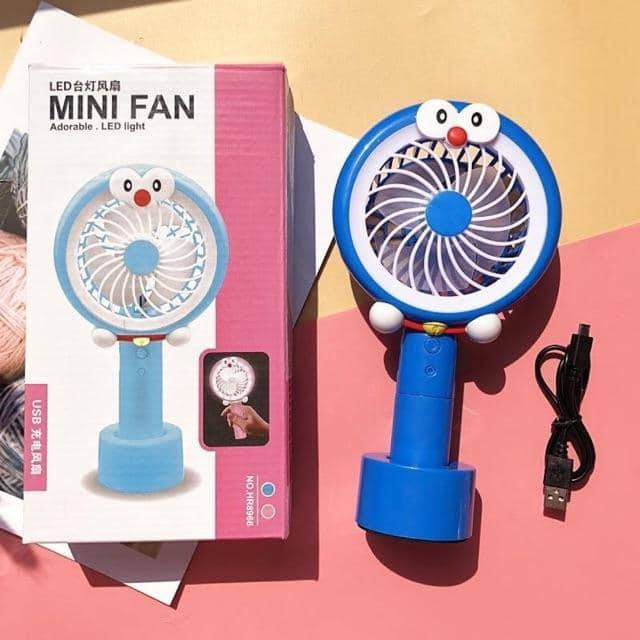Quạt mini hình doremon/ hình kitty