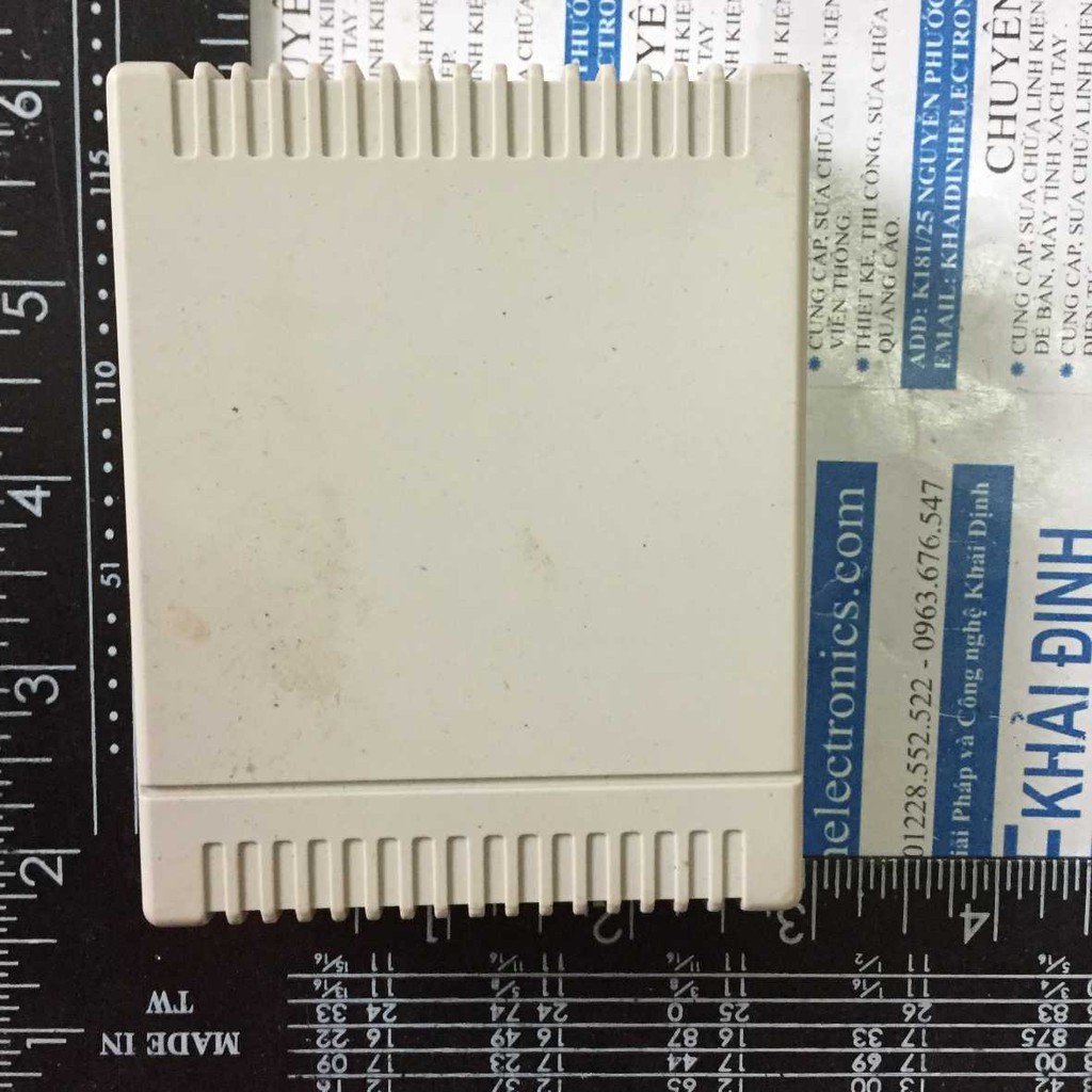 2 cái hộp nhựa trắng hộp mạch điện 100*80*29 kde3195