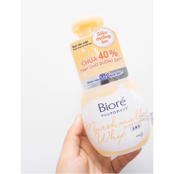 Sữa rửa mặt TẠO BỌT Biore Marshmallow Whip Rich Moisture siêu dưỡng ẩm cho da chai 150ml Hàng Nhập Khẩu Nhật Bản