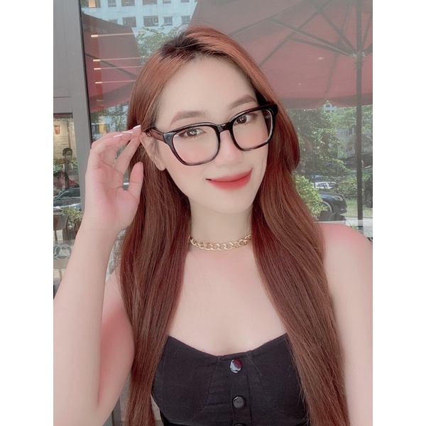 Kính HM lỗi nhẹ còn 150k-có mail mua hàng của web chính hãng