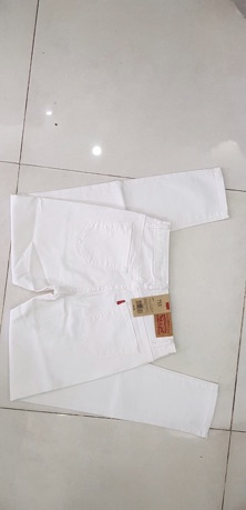 quẩn jeans  trắng đen  xuất khẫu