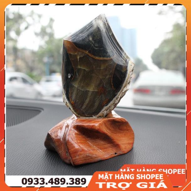 Gỗ hóa thạch phong thủy trang trí ô tô, hút tài lộc cho ô tô bằng gỗ hóa đá