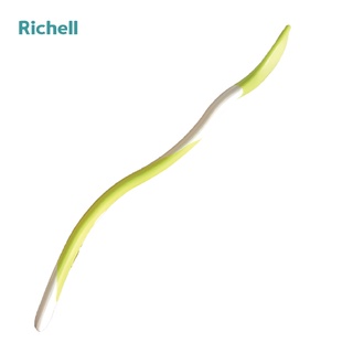 Muỗng mềm Richell xanh lá