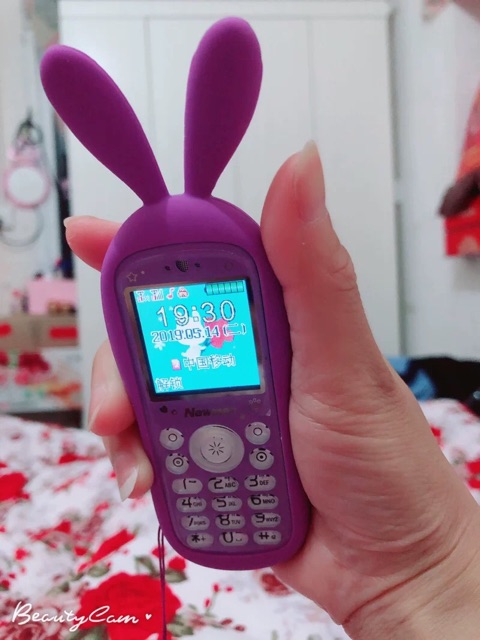 Máy điện thoại tai thỏ siêu yêu lắp được 2 sim