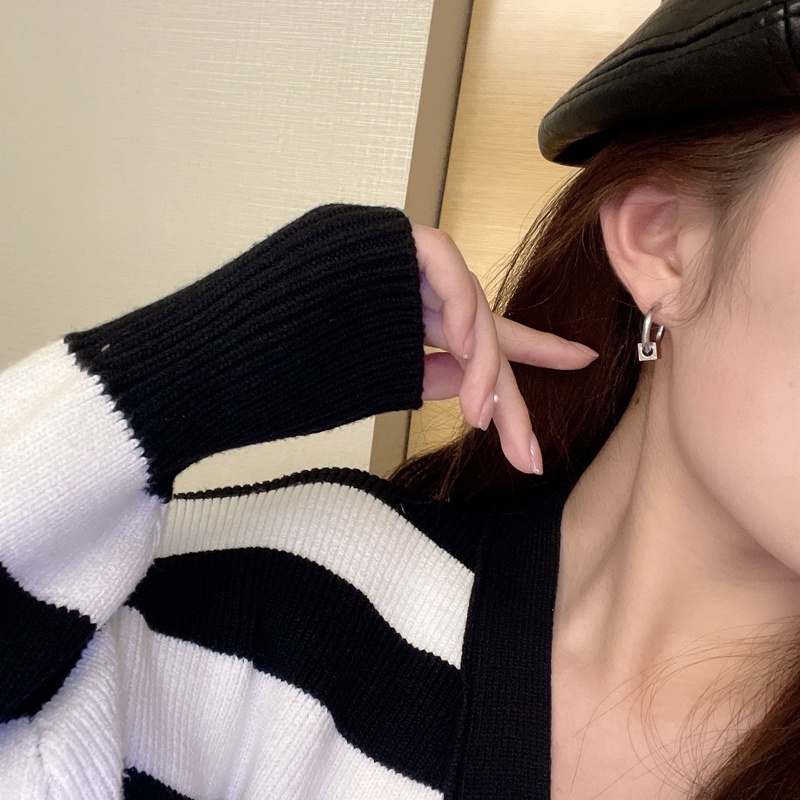 Khuyên Tai Bông Tai Nam Nữ Tròn Khối Lập Phương Thép Titan Không Gỉ H27