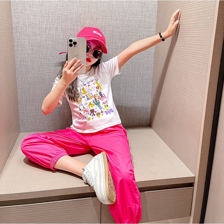 Set Áo Thun Tay Ngắn & Quần Short Rách Gối Cho Bé Gái 170