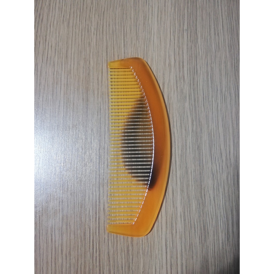 Lược cắt tóc nam nữ TONI GUY