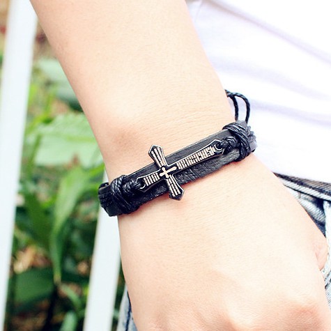 Vòng Tay Da Đính Thập Tự Giá - Style |Hàn Quốc 2021 - Diễm Mai Store